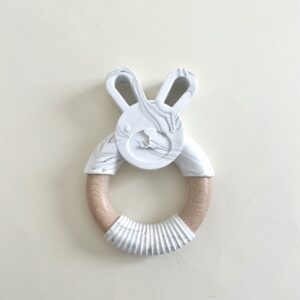 Mordillo de madera y silicona - Bunny - Imagen 9