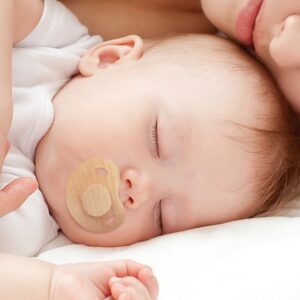 Chupete ecológico de madera personalizado - Imagen 8