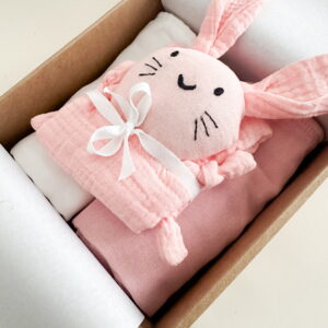 Box K2 | Rosado | Trapito de apego muselina y babitas