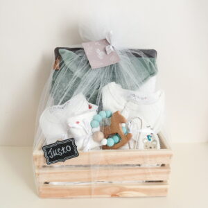 Pack D3 | Verde | Toalla, pijama, gorrito, body y mordillo