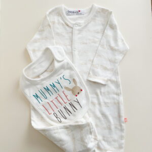 Pack B1 | Verde | Toalla, , shampoo, set pijama y sonajero - Imagen 5