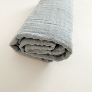 Box C3 | Gris Rayas | Rebozo de muselina y pijama - Imagen 6